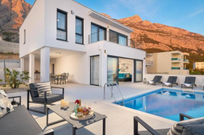 Luxury villa with a swimming pool Makarska - 19508